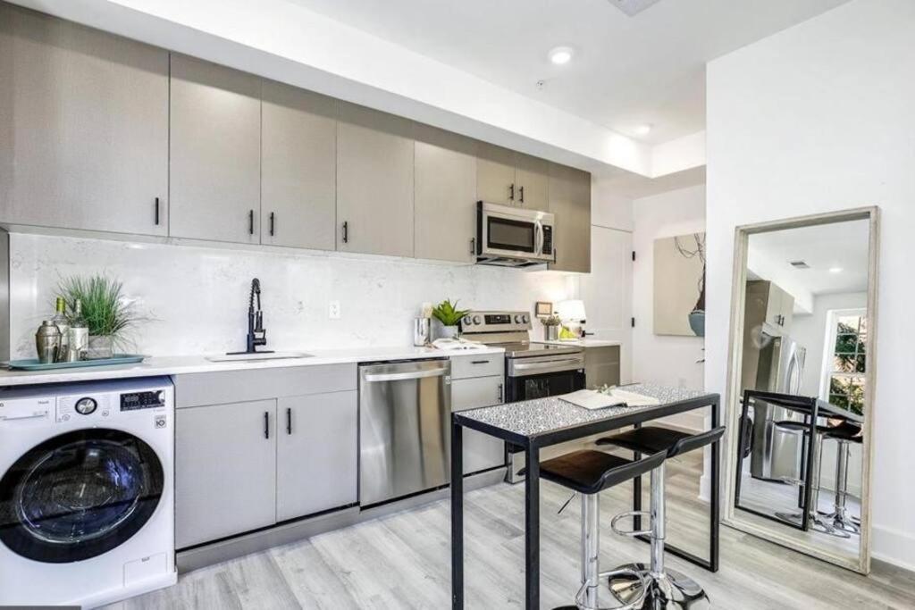 Lux Capitol Hill Vacation Home, In-House Services Washington Exteriér fotografie